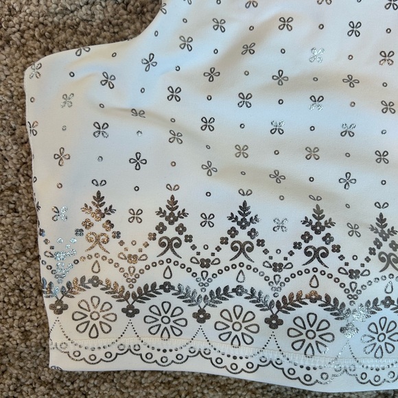 Glyder Sports Bra Cropped Shirt. Metallic silver pattern. Shelf bra. Like new. S - Picture 6 of 13